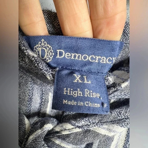 Democracy Navy White Stripe Linen Crop Paper Bag Waist High Rise Pant - Picture 6 of 6